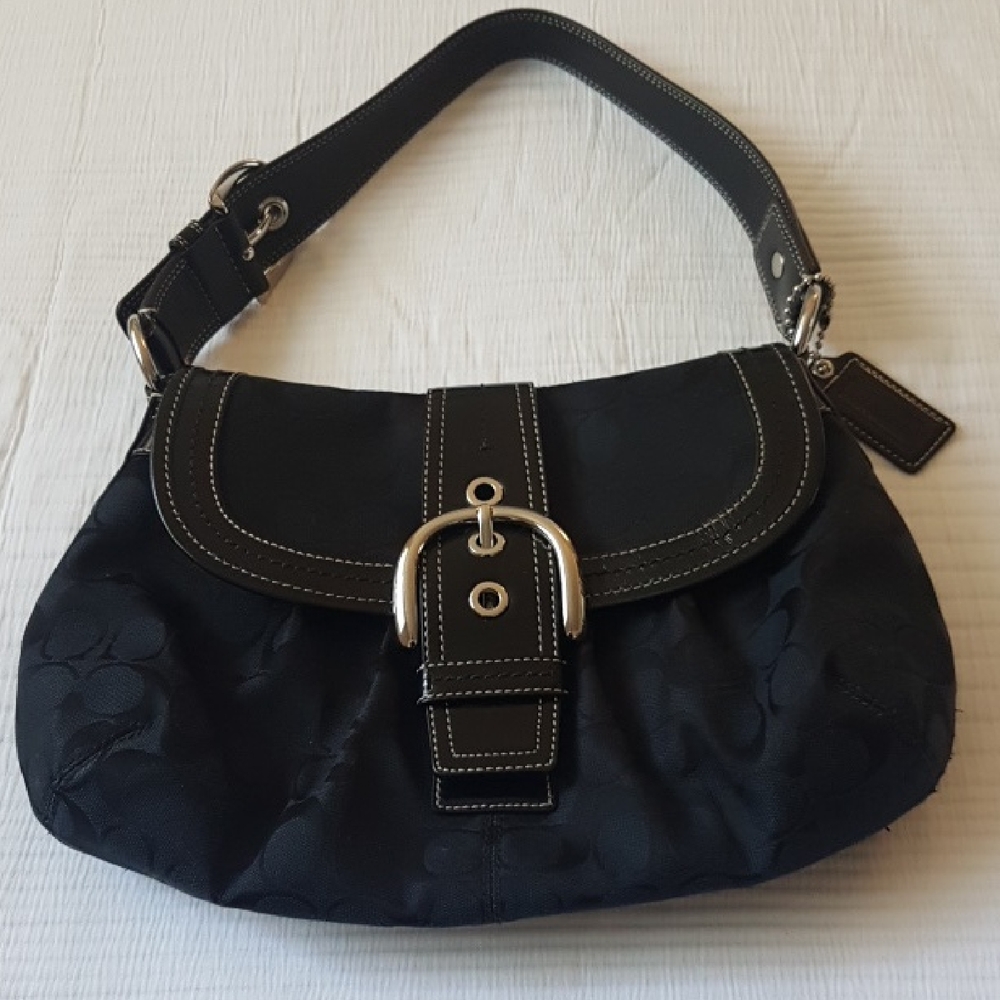 Coach Navy Signature Shoulder Bag